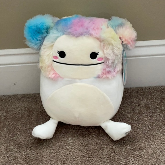 Zaylee Bigfoot Squishmallow 8 